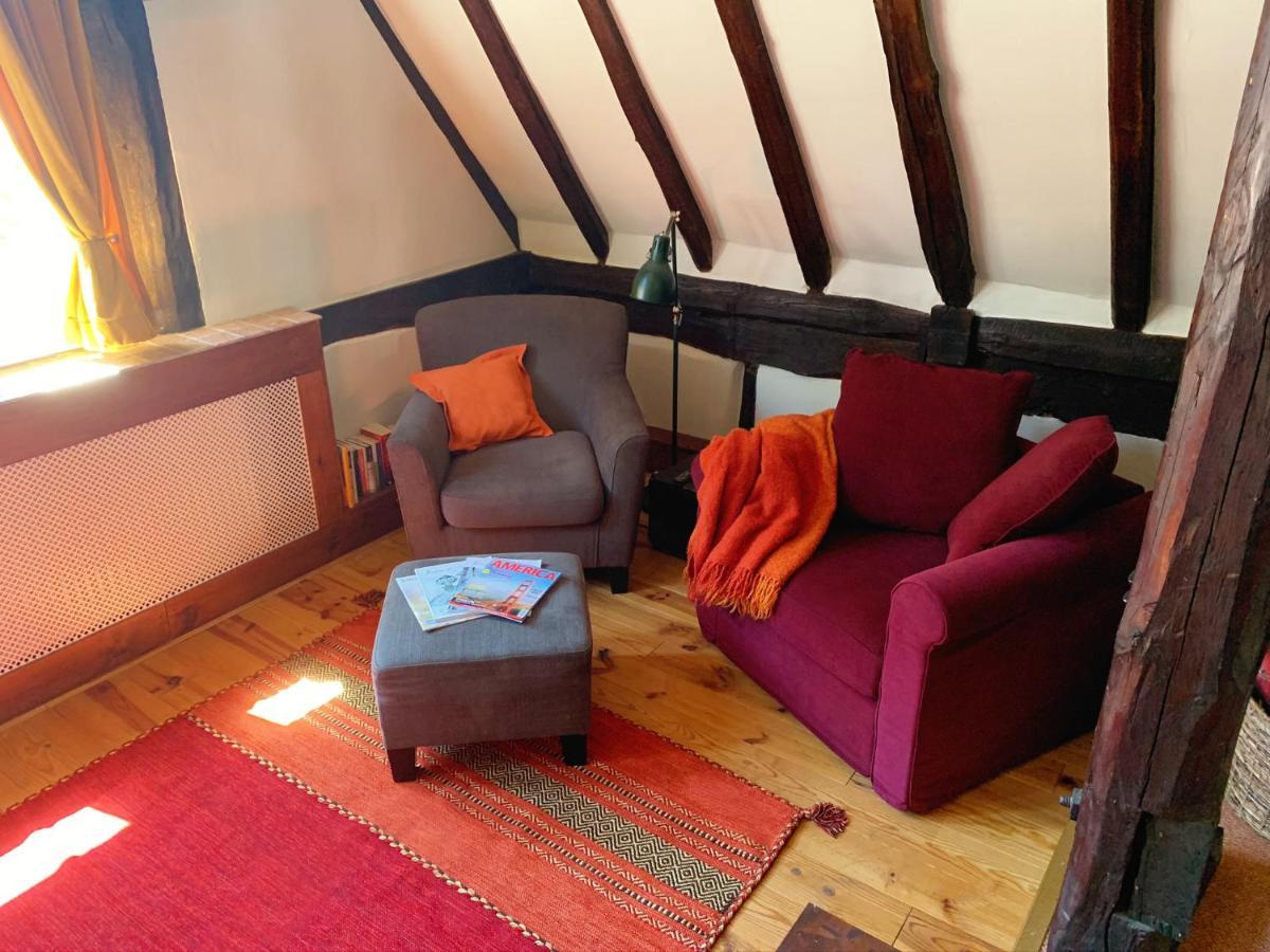 Historische Ferienwohnung Mit Kamin In Lich ภายนอก รูปภาพ