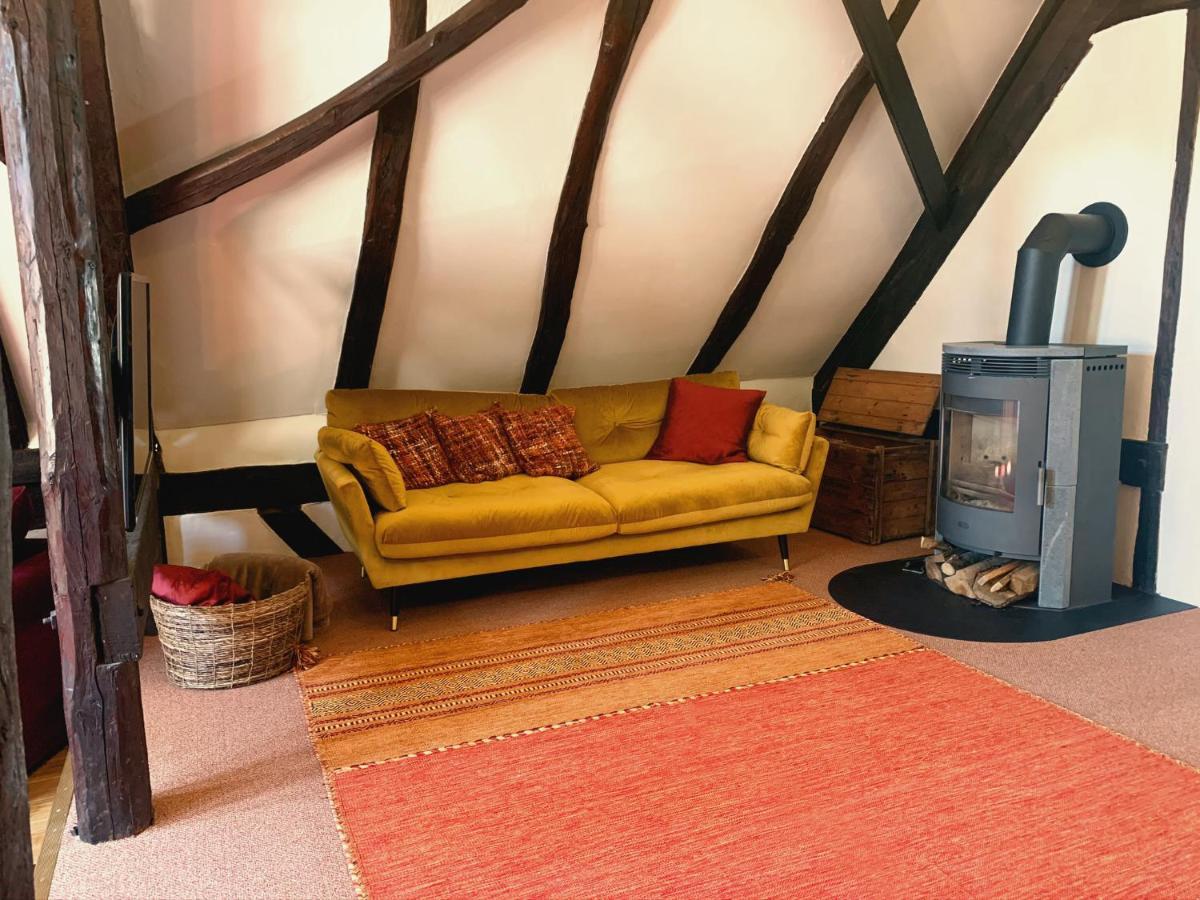 Historische Ferienwohnung Mit Kamin In Lich ภายนอก รูปภาพ