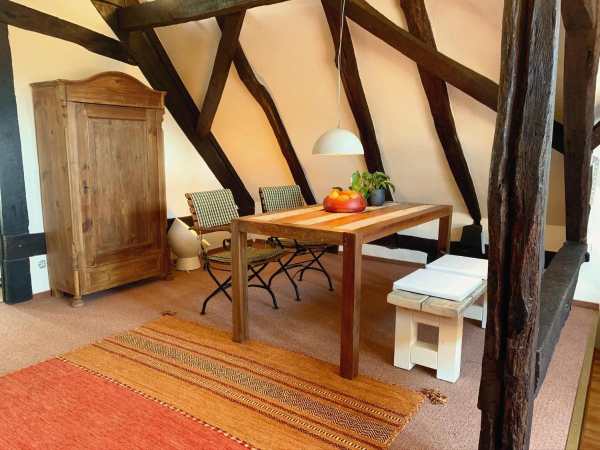 Historische Ferienwohnung Mit Kamin In Lich ภายนอก รูปภาพ
